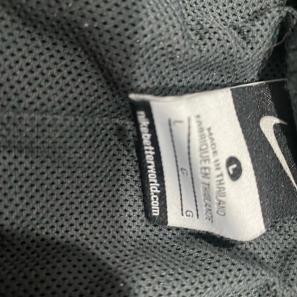 5 for $25 Nike Boys Size Large Shorts - Picture 5 of 5